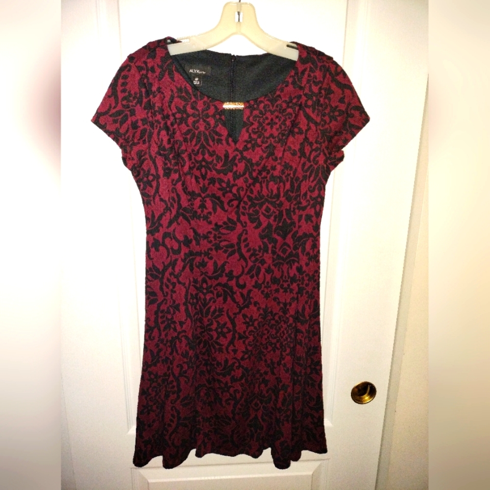 Alyx petite red & black dress
